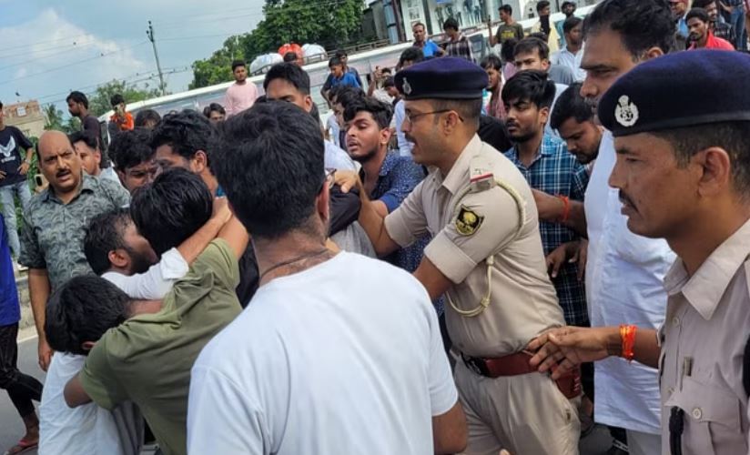 पूर्णिया में छात्रों के बीच भीषण झड़प, मेडिकल छात्र को बंधक बनाकर मारपी