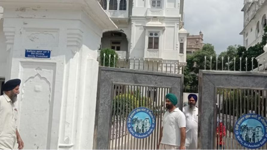 एसजीपीसी दफ्तर में हत्या: पुरानी रंजिश में भिड़े धर्म प्रचार कमेटी के दो कर्मचारी