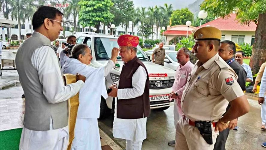 नरेंद्र सिंह तोमर का माउंट आबू दौरा, ब्रह्माकुमारीज़ संस्थान के कार्यक्रम में हुए शामिल