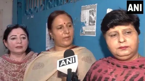 आशा किरण शेल्टर होम में मौतों को लेकर महिला कांग्रेस का प्रदर्शन