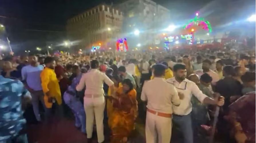 पटना के इस्कॉन मंदिर में लाठी चार्ज, कई श्रद्धालु घायल