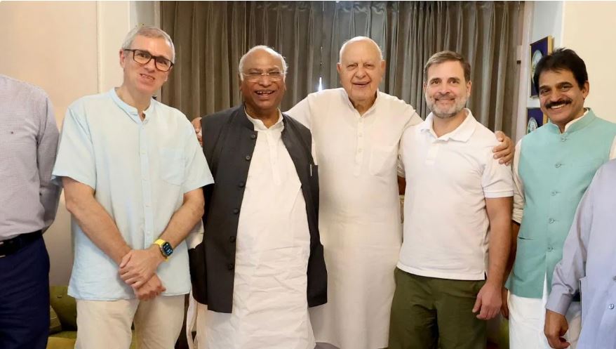 जम्मू-कश्मीर: कांग्रेस-एनसी में गठबंधन, पीडीपी के लिए भी दरवाजे खुले