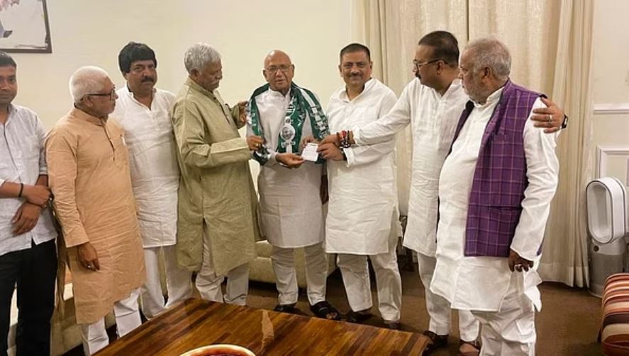 भाजपा के दिग्गज से बागी बने सरयू राय जदयू में शामिल