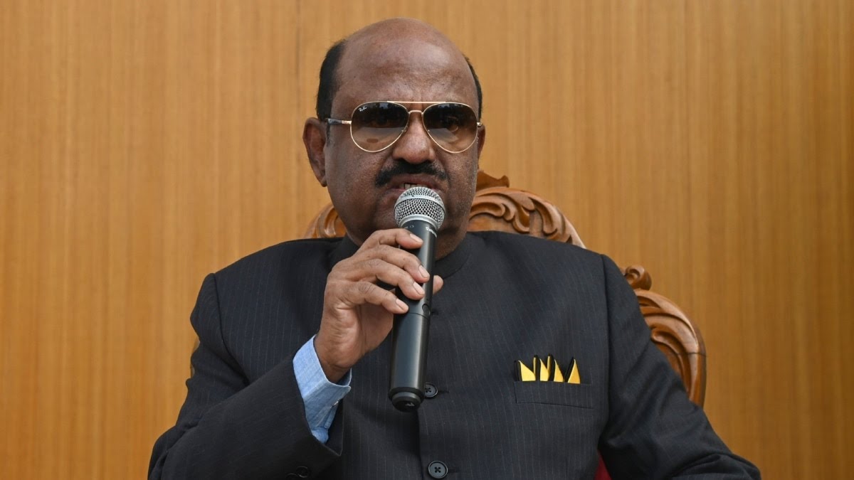 'कोलकाता पुलिस कमिश्नर को हटाएं, इमरजेंसी कैबिनेट बैठक बुलाएं', राज्यपाल का ममता को आदेश