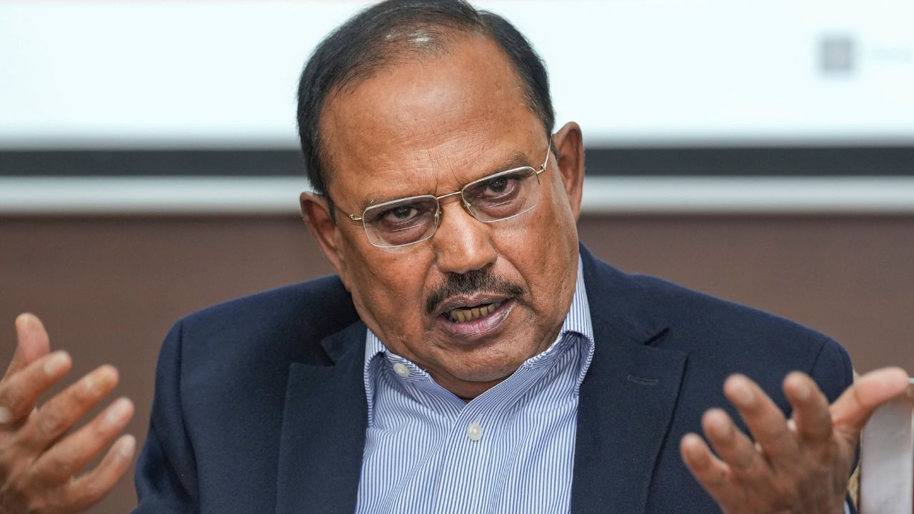 शांति के लिए भारत बढ़ा आगे,रूस दौरे पर जाएंगे डोभाल,मोदी-पुतिन में बात