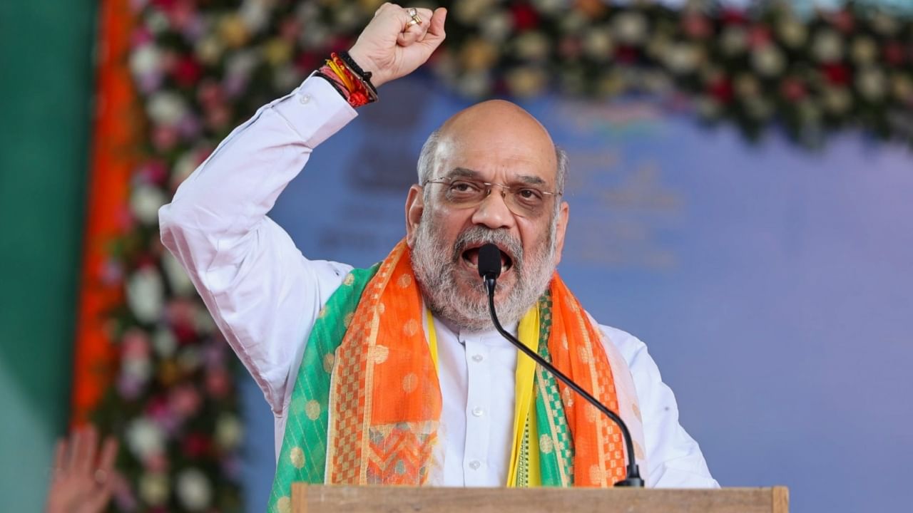'पहले यहां के आका पाकिस्तान से डरते थे, अब वही मुल्क पीएम मोदी से डरता है'- मेंढर में बोले शाह