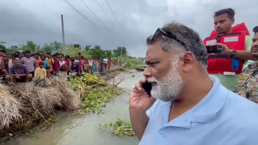 बिहार: सांसद पप्पू यादव जेई पर भड़के, किया अभद्र भाषा का प्रयोग