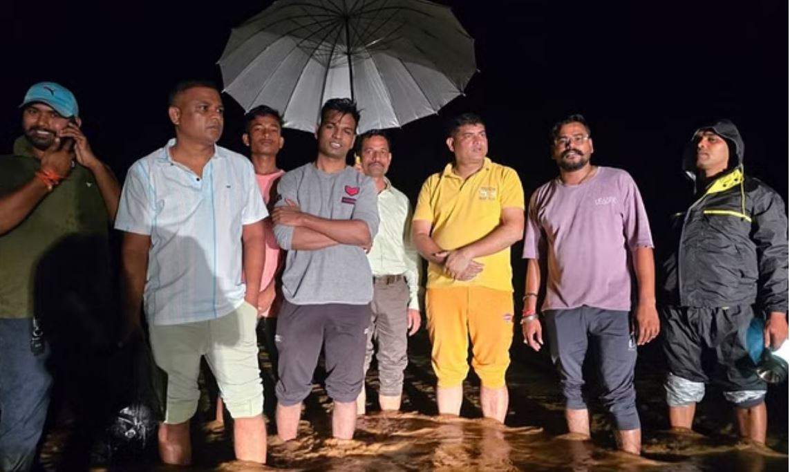 सुकमा में गांव में घुसा बाढ़ का पानी.. 20 मकान ढहे