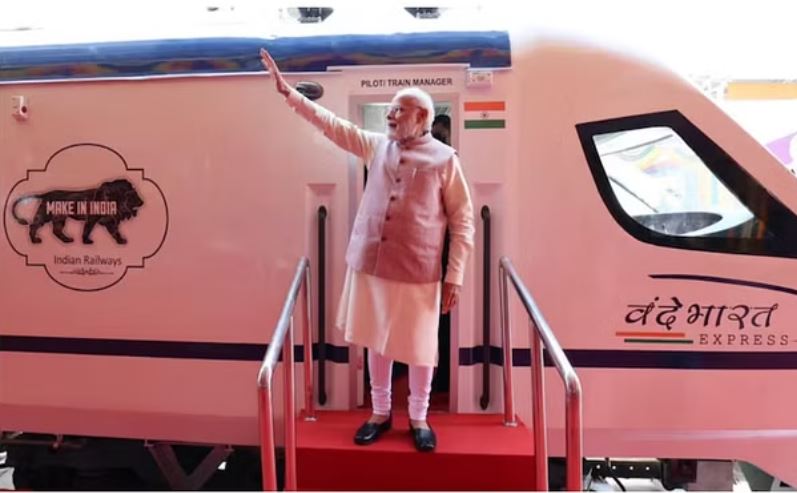 दस नई वंदे भारत एक्सप्रेस ट्रेनों की सौगात देंगे पीएम मोदी