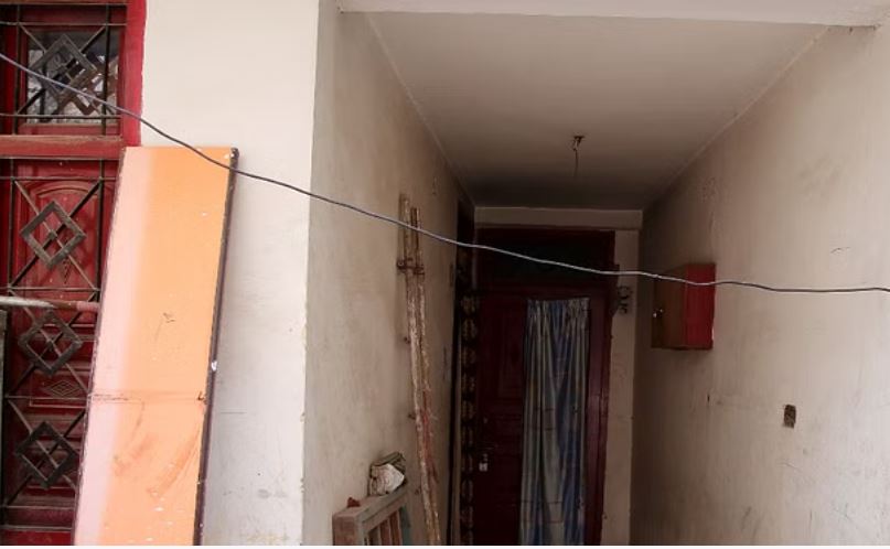 बाप और चार बेटियों ने दी जान: एक और नया खुलासा, घर में मिला एक अन्य फोन