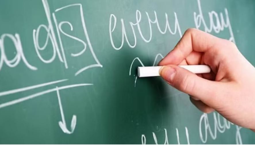 उत्तराखंड: सीधी भर्ती से नाराजगी, शिक्षकों ने चॉक डाउन कर किया कार्यबहिष्कार