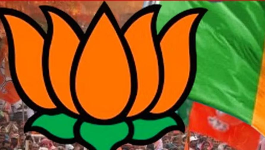 हरियाणा: भाजपा ने बागियों पर की कार्रवाई, आठ को छह साल के लिए किया निष्कासित