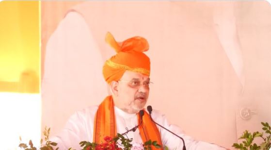 अब्दुल्ला परिवार को मत जिताना, कटोरा लेकर जाना पड़ेगा श्रीनगर: अमित शाह