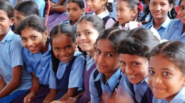 मणिपुर में फिर से खुले स्कूल-कॉलेज, इंटरनेट सेवा भी बहाल
