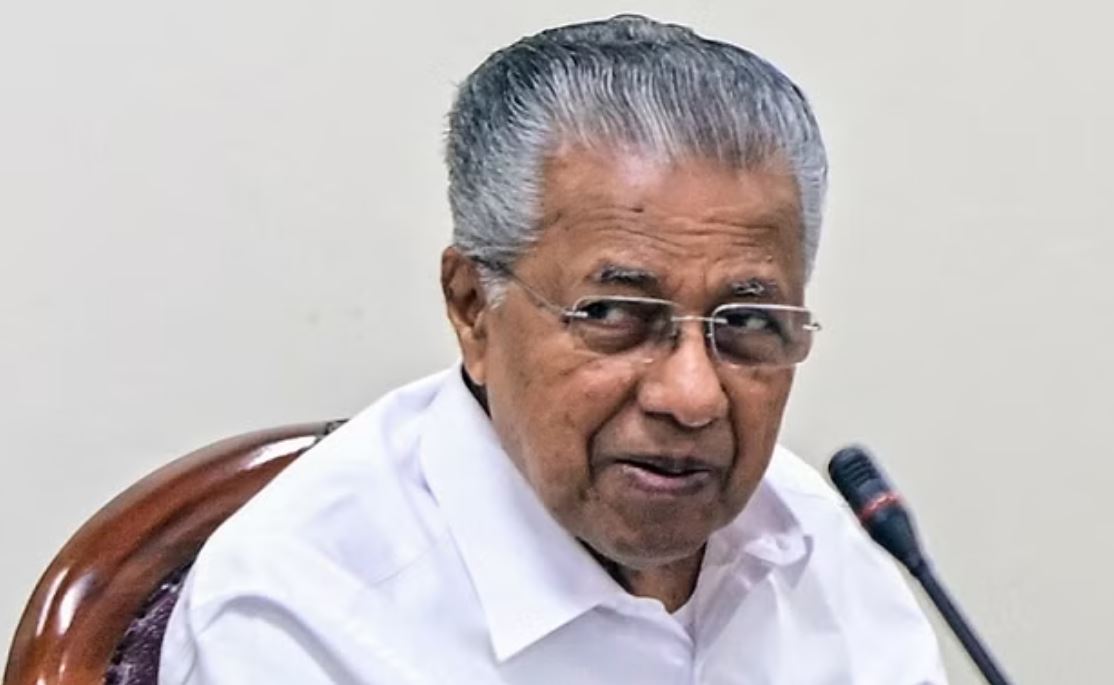 केरल: एडीजीपी के आरएसएस के शीर्ष नेता से मुलाकात पर राजनीति गरमाई