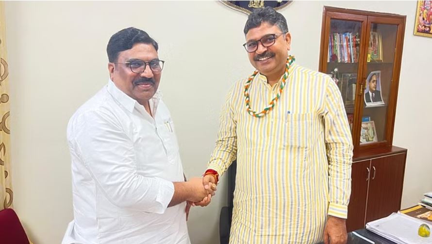 झुंझुनू विधानसभा उपचुनाव के रण में उतरे मदरसा बोर्ड के चेयरमैन