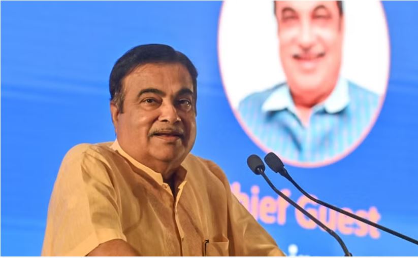 नितिन गडकरी ने फ्लेक्स-फ्यूल आधारित वाहनों पर जीएसटी कम करने की मांग की