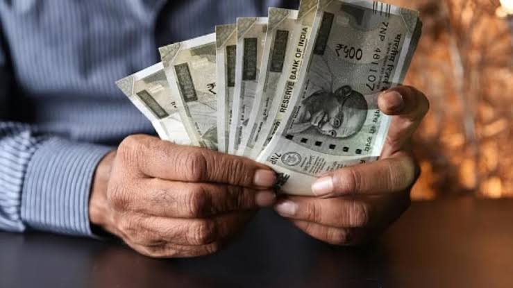 दिल्ली सरकार ने श्रमिकों का न्यूनतम वेतन बढ़ाने की घोषणा की