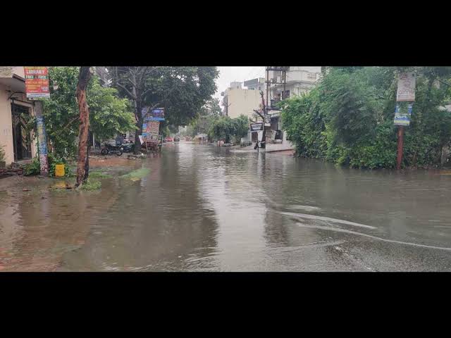 मुजफ्फरनगर में हुई मूसलाधार बारिश से पूरा शहर हुआ पानी-पानी