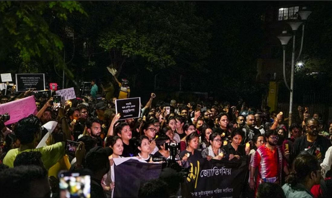 ममता बनर्जी से मिलने के लिए तैयार हुए प्रदर्शन कर रहे जूनियर डॉक्टर