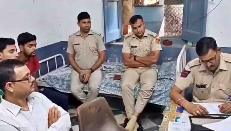 दिल्ली से मेहंदीपुर बालाजी जा रहे युवकों की बाइक फिसली, एक की मौत