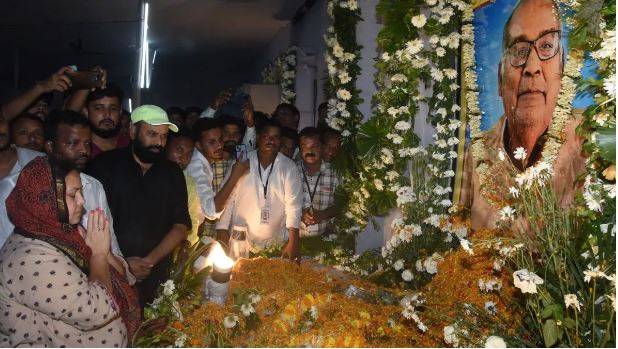 पप्पू यादव के पिता की श्रद्धांजलि सभा में दिग्गज नेताओं का लगा जमावड़ा