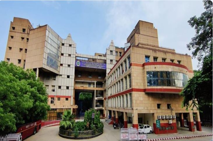 करोल बाग हादसे के मृतकों को मिलेगा मुआवजा, मनोनीत सीएम आतिशी ने की घोषणा