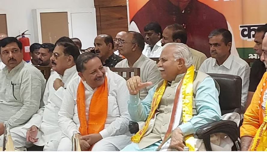 मनोहर लाल का कांग्रेस पर हमला, कुमारी शैलजा के अपमान से आहत है अनुसूचित जाति समाज