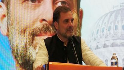 राहुल गांधी का आरोप- आरएसएस कुछ धर्मों-भाषाओं को नीचा समझती है