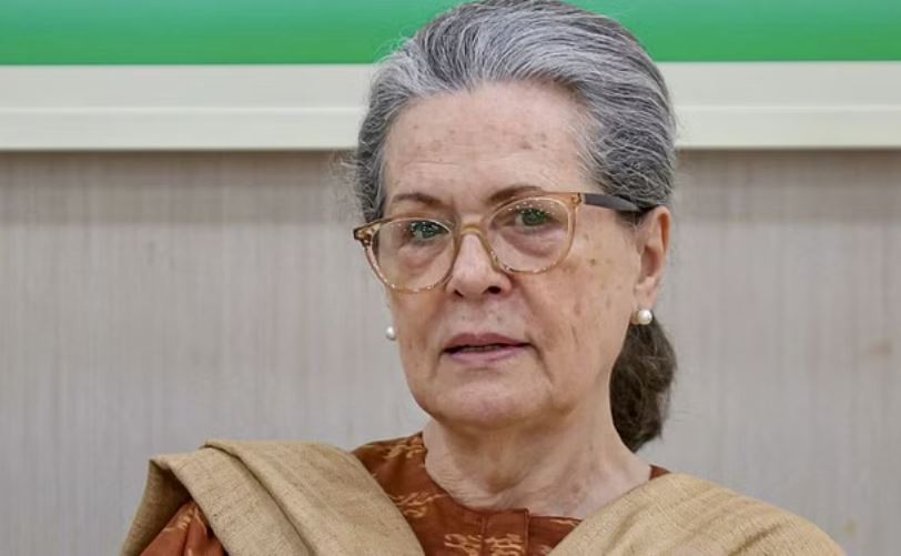 प्रियंका के बाद शिमला पहुंचीं सोनिया गांधी, दो-तीन दिन यहीं रुकने का कार्यक्रम