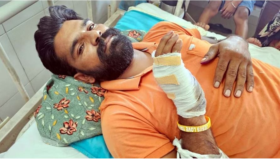 पंजाब में आप नेता पर हमला: नशेड़ी युवकों ने तलवार से किया वार