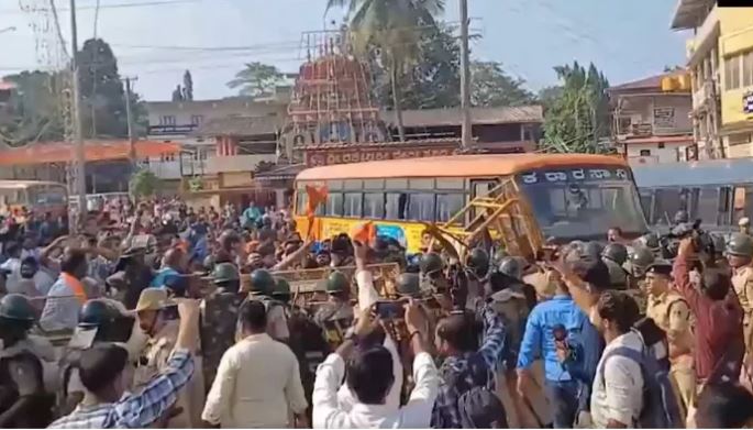 ईद मिलाद-उन-नबी पर मंगलुरु में तनाव, सोशल मीडिया पोस्ट को लेकर सड़कों पर उतरे विहिप