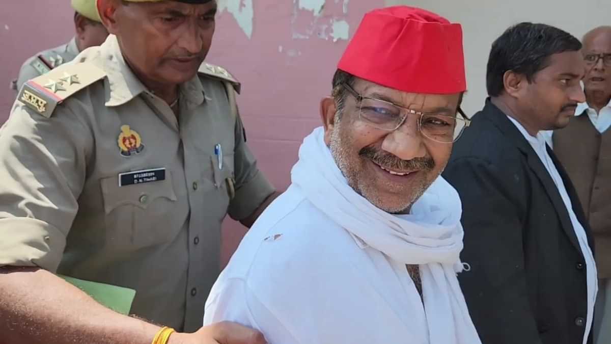 सपा नेता जाहिद बेग के मकान पर चलेगा बुलडोजर