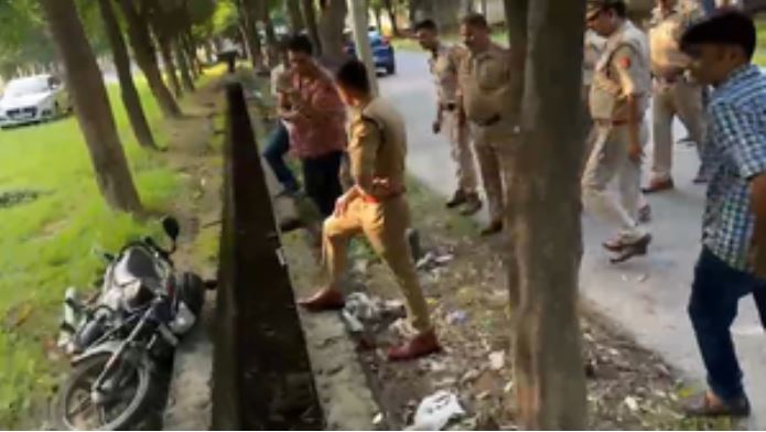 ग्रेनो में दिनदहाड़े बदमाशों से पुलिस की मुठभेड़, मुजफ्फरनगर के बदमाश समेत दो गिरफ्तार