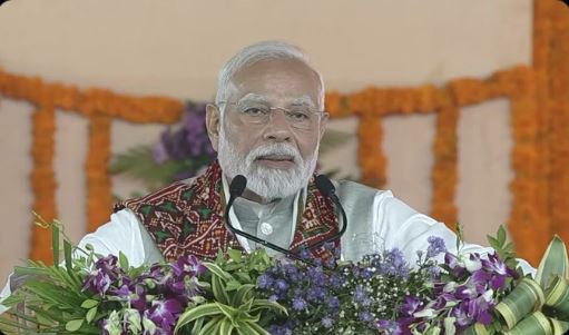 अहमदाबाद: पीएम मोदी ने 8000 करोड़ रुपये की परियोजनाओं का किया शिलान्यास