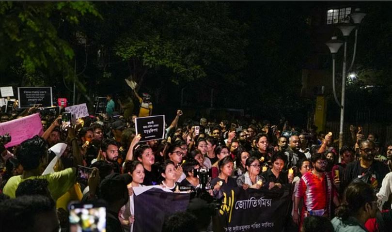 'गाने-नाचने से कोई आंदोलन सफल नहीं होता', डॉक्टरों के प्रदर्शन पर टीएमसी विधायक का विवादित बयान