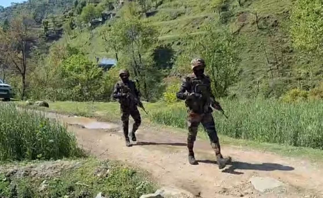 दहशतगर्दों के घुसपैठ के मंसूबे नाकाम, सेना ने ढेर किए दो आतंकी