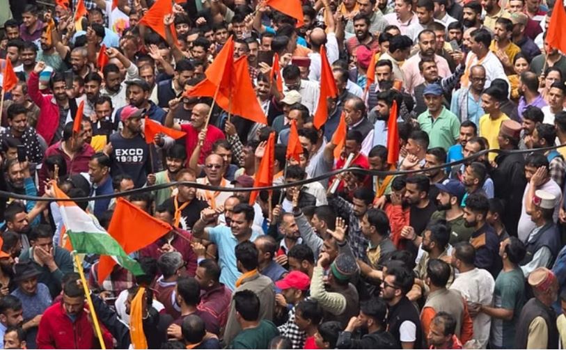 संजौली मस्जिद विवाद में नेरवा में हिंदू संगठनों का प्रदर्शन, नारों से गूंजा क्षेत्र