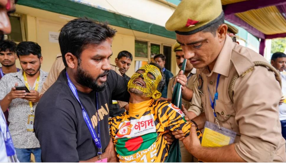 कानपुर टेस्ट के दौरान बवाल, बांग्लादेश के फैन की स्टेडियम में पिटाई