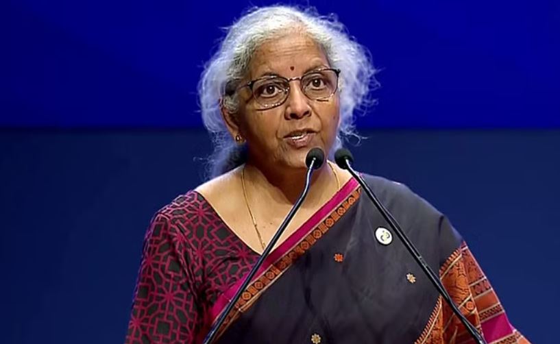 कोर्ट ने सीतारमण पर चुनावी बॉन्ड से जुड़े मामले में एफआईआर दर्ज करने का आदेश दिया