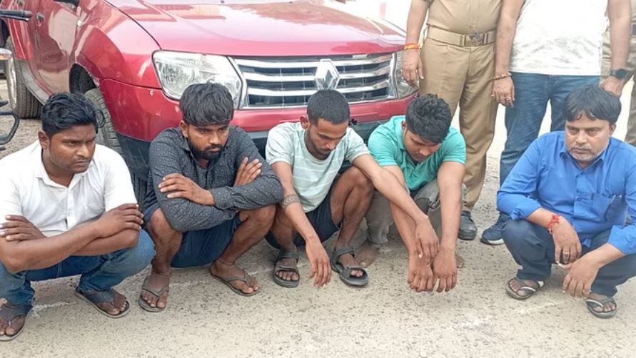 फ्लाइट से चोरी करने जाते थे महाराष्ट्र: चार इनामी समेत पांच गिरफ्तार