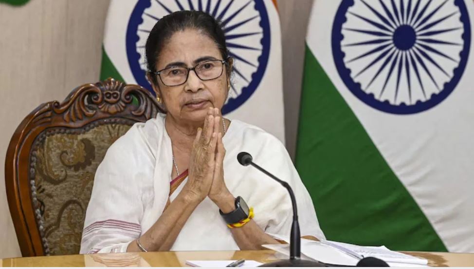 ममता से मिले जूनियर डॉक्टर, गतिरोध को सुलझाने पर हुई चर्चा