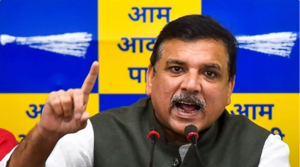 बम से उड़ाने की धमकी पर केंद्र चुप क्यों… आप का भाजपा पर हमला