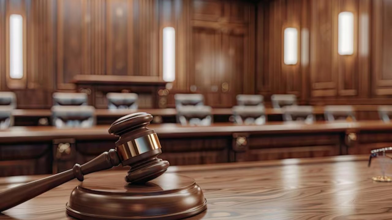 नक्सली हमले में जवान शहीद… लेकिन बीमा क्लेम हुआ खारिज, 13 साल बाद  परिवार को मिला मुआवजा