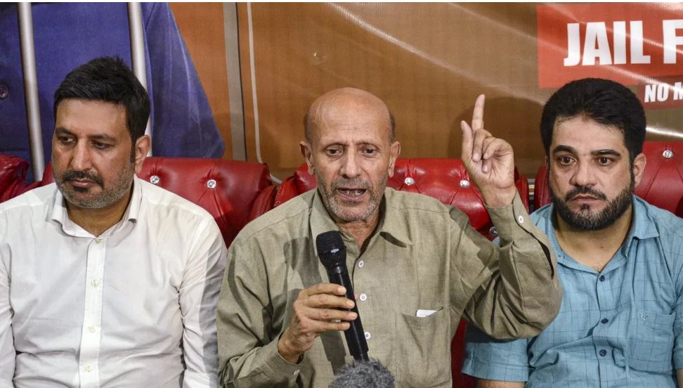 बिना राज्य का दर्जा लिए सरकार न बनाएं, रिजल्ट से पहले इंजीनियर राशिद का बड़ा बयान