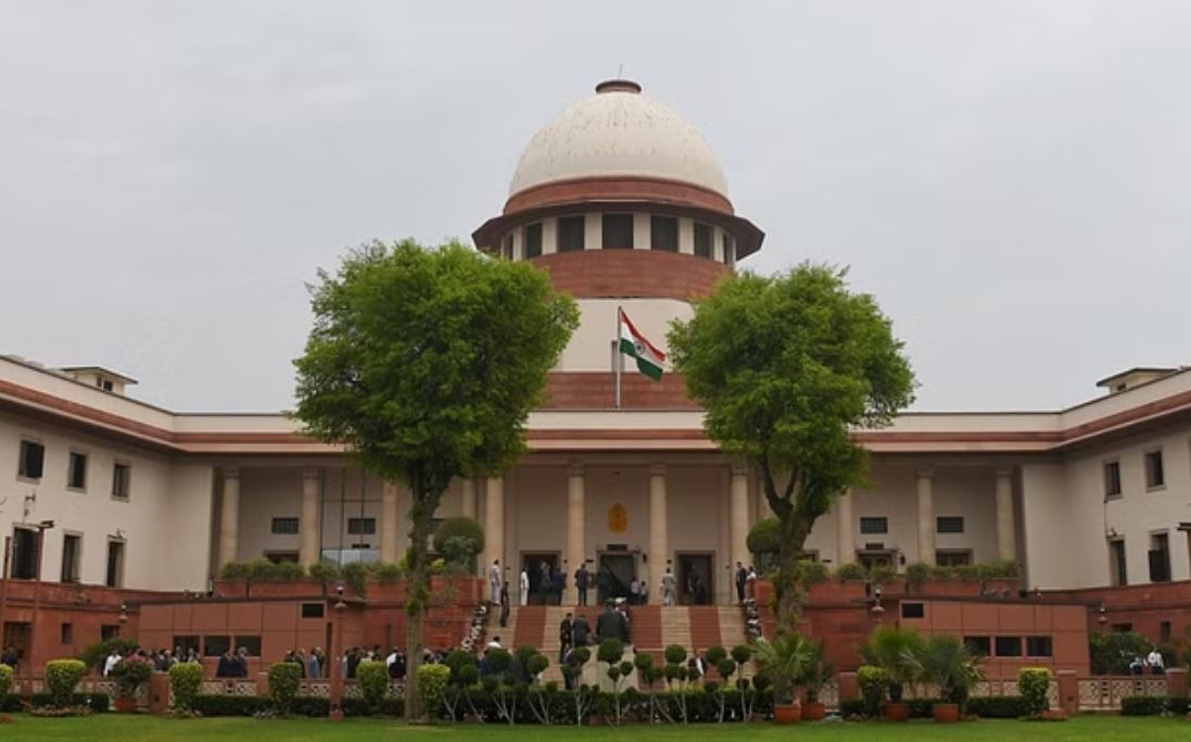 कैदियों को भी गरिमा के साथ जीने का अधिकार, सुप्रीम कोर्ट का ऐतिहासिक फैसला