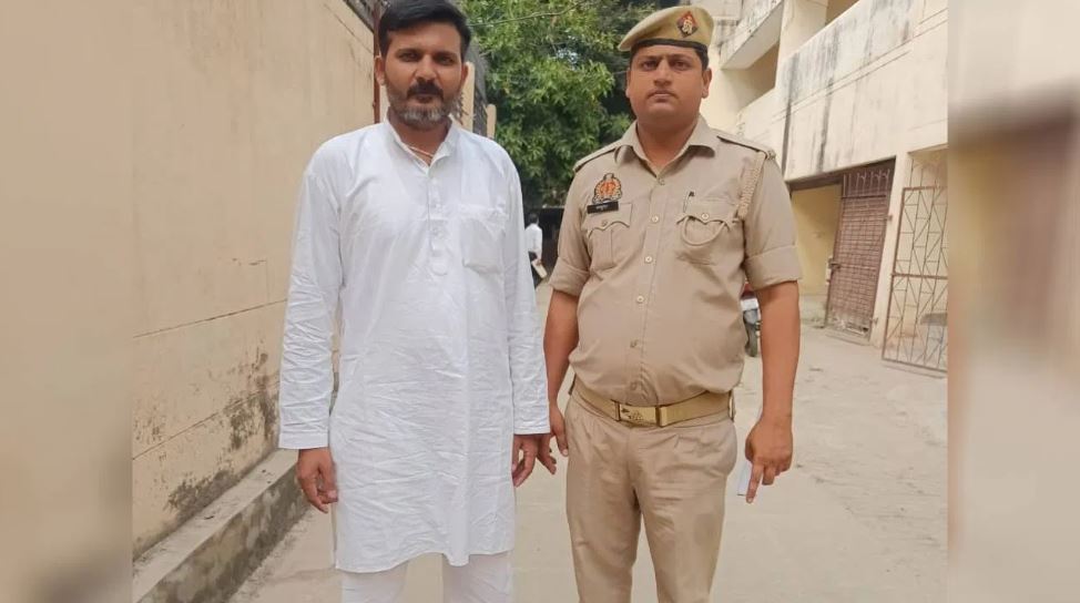 संभल: ‘5 लाख दो, तब बनेगा घर’… कांग्रेस जिलाध्यक्ष ने मांगी रंगदारी