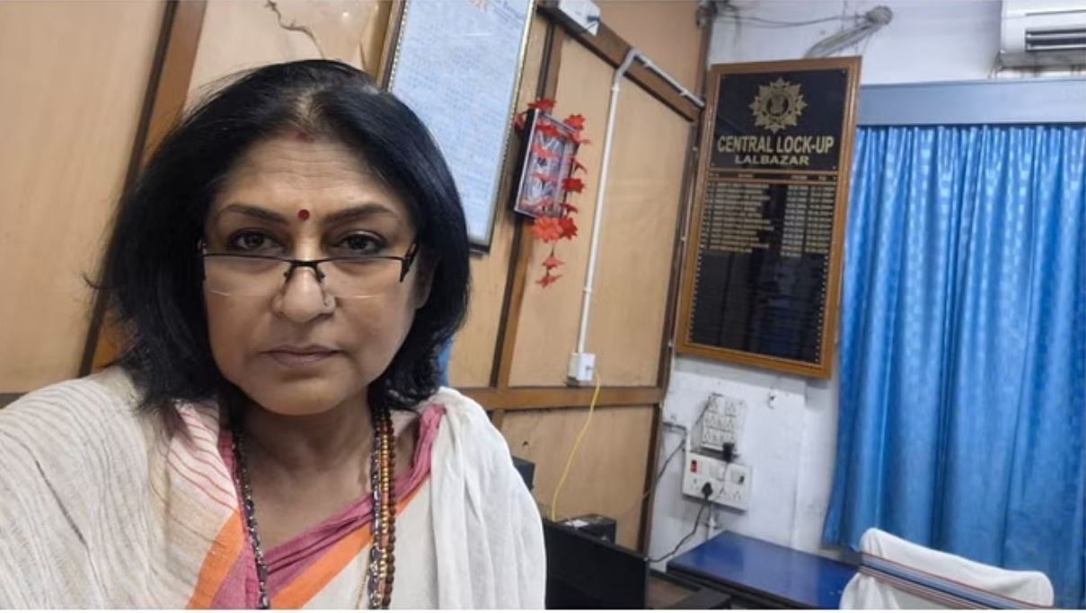 बंगाल: रातभर धरना देने के बाद पूर्व सांसद रूपा गांगुली गिरफ्तार