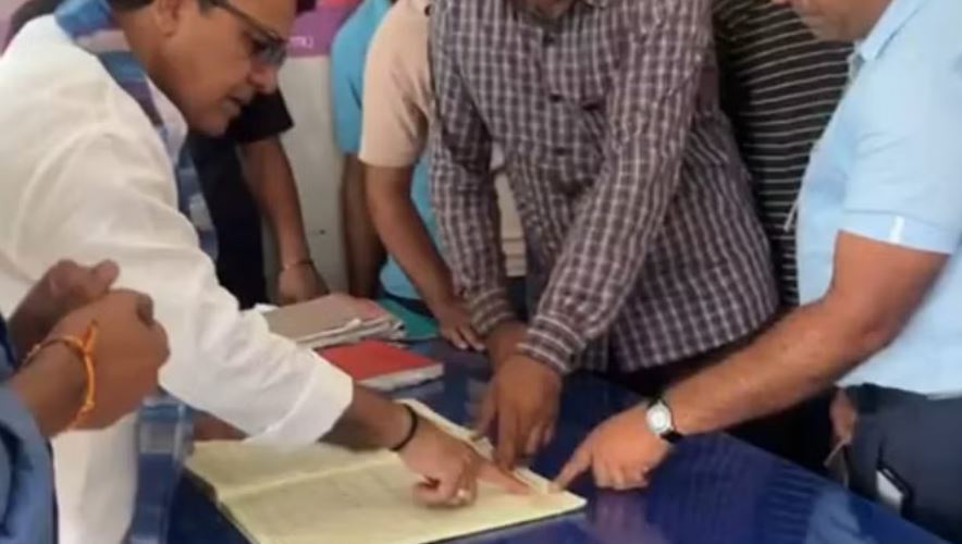 दौसा: विधायक राजेंद्र ने खेडला व पावटा स्वास्थ्य केंद्र का किया निरीक्षण