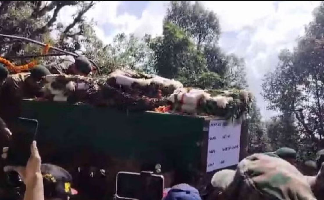 चमोली: नारायण सिंह अमर रहे...56 साल बाद पहुंचा लापता सैनिक का पार्थिव शरीर